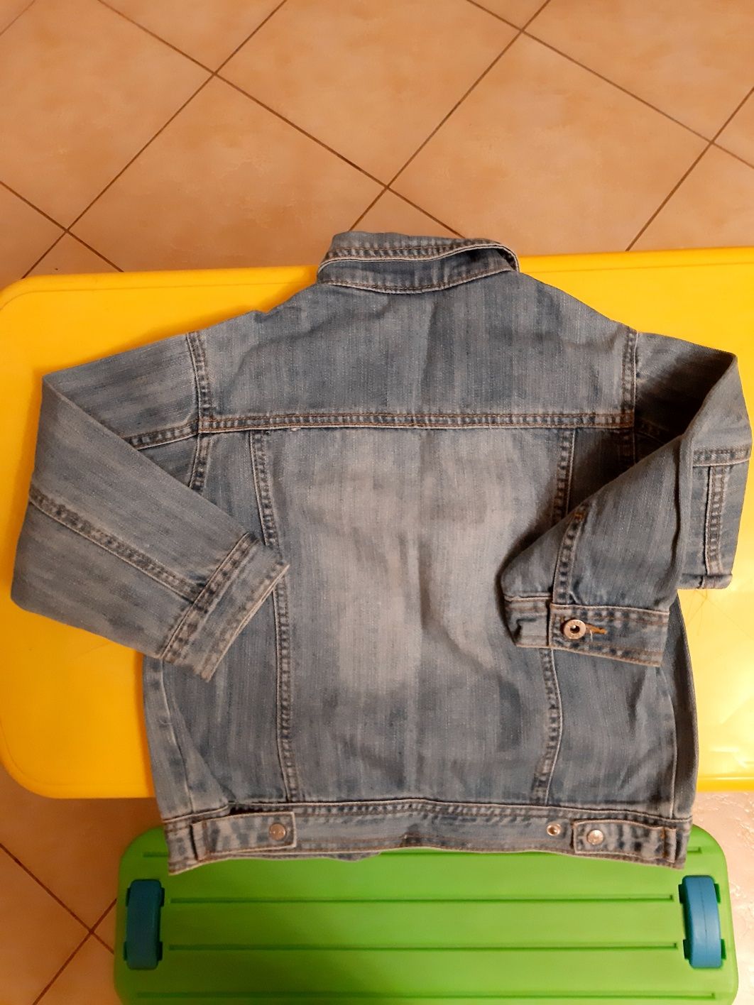 Джинсовый пиджак для мальчика