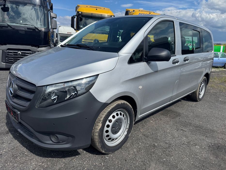 Mercedes-Benz Vito Książka serwisowa 4x4