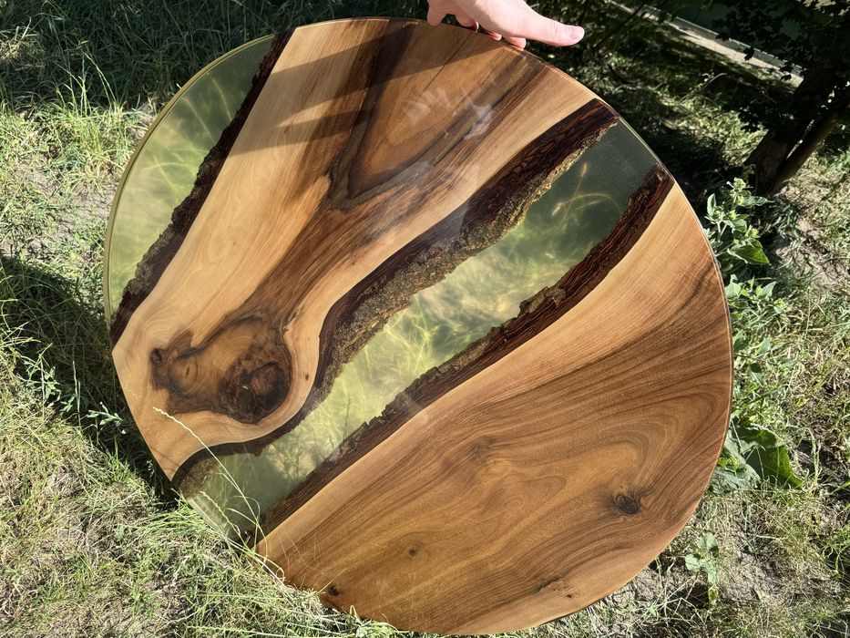 Stól fi 100cm orzech wloski i zywica czarny/zielony/niebieski