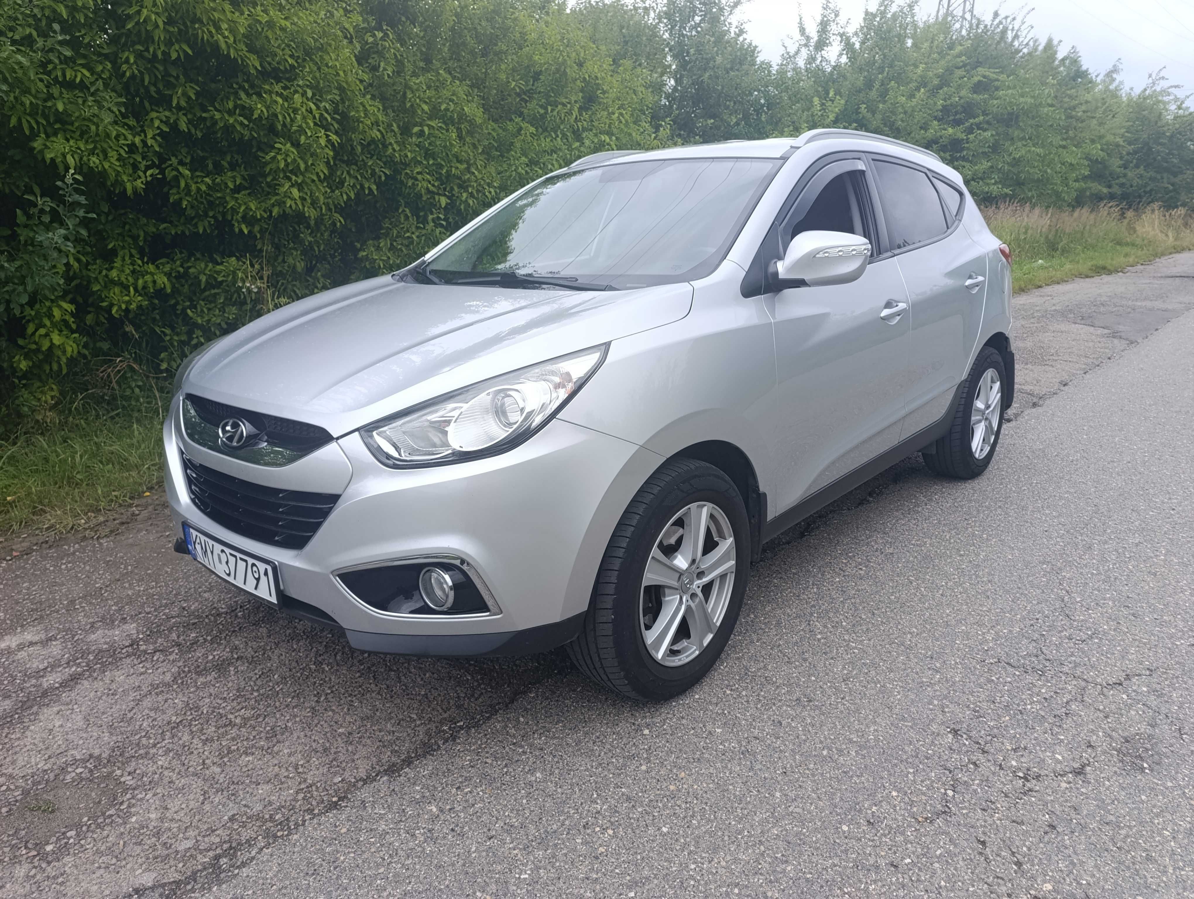 HYUNDAI  IX35  4X4   Ładny  stan