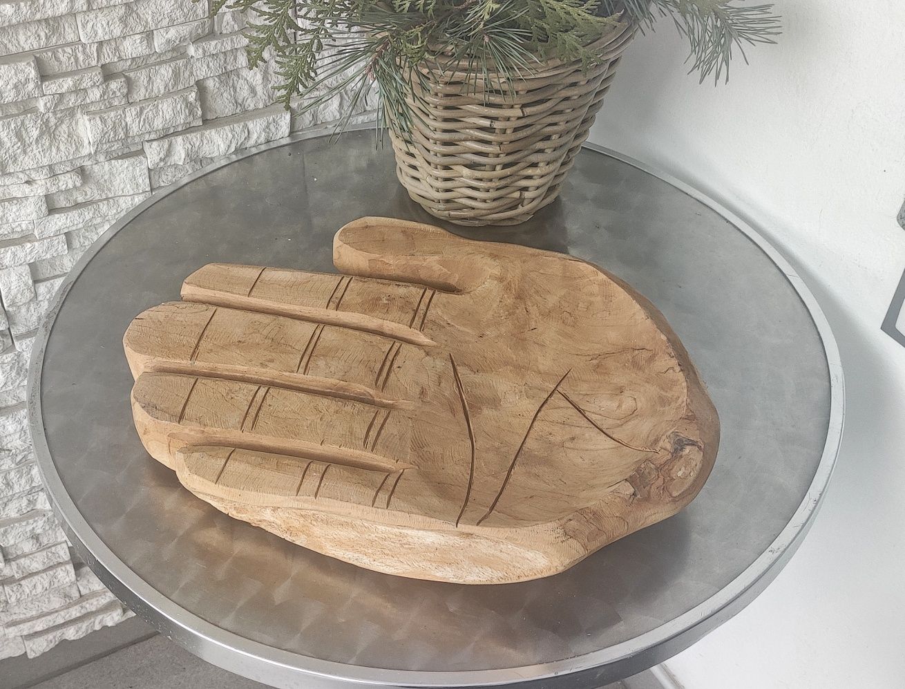 Misa z drewna tekowego - wielka dłoń