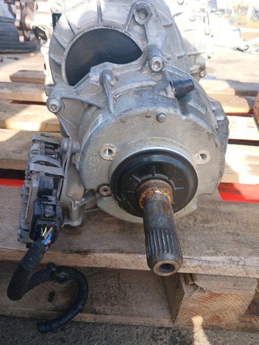 Редуктор роздатка АКПП Audi Q5 2021 муфта повного приводу