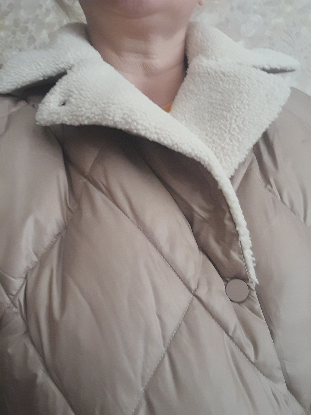 Пальто зимнее с капюшоном