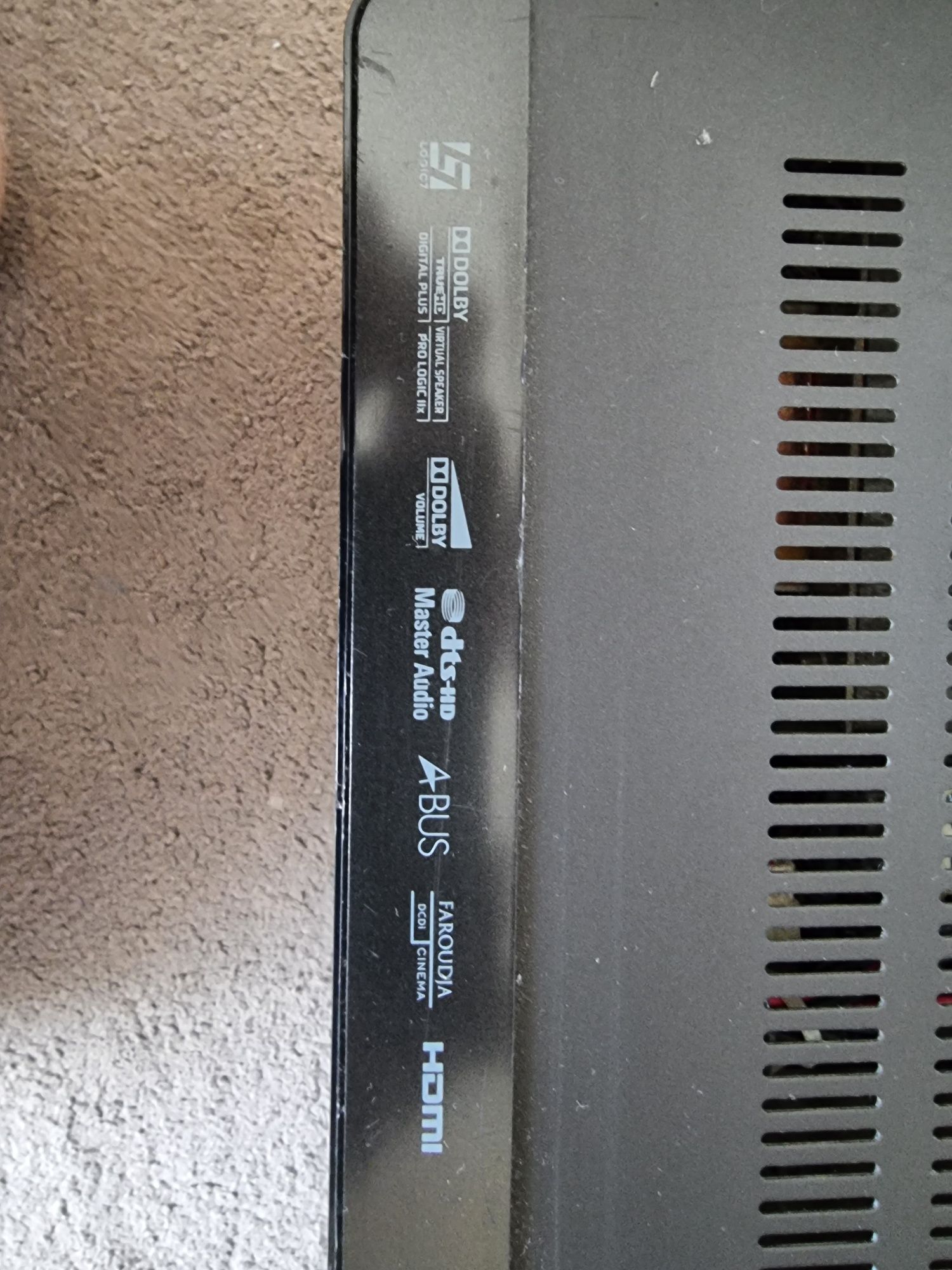 Amplituner Harman kardon avr 660 hi end pilot
