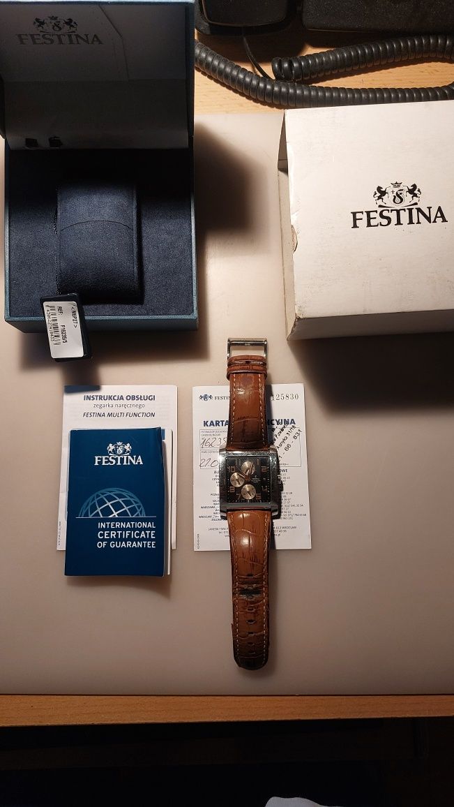 Elegancki zegarek Festina F16235-5