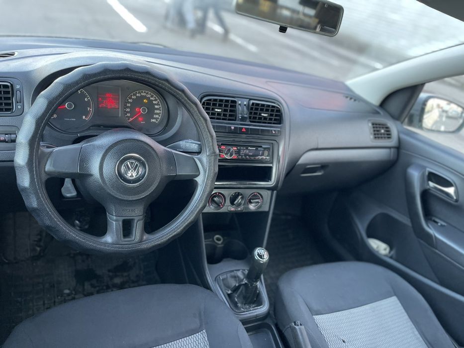 Volkswagen Polo 2011 1.6 газ кондиціонер