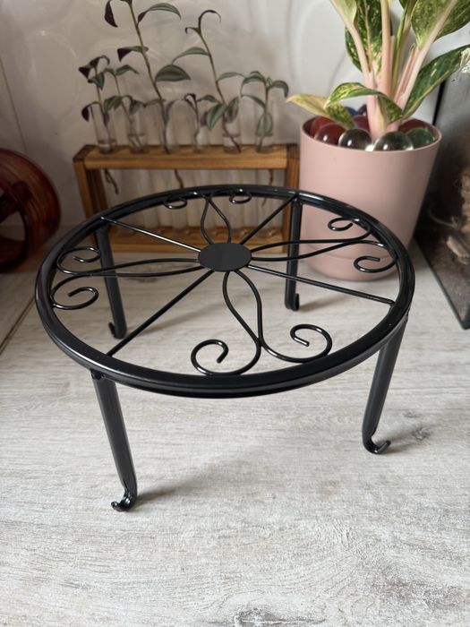 Podstawek kwietnik na kwiaty 12cm