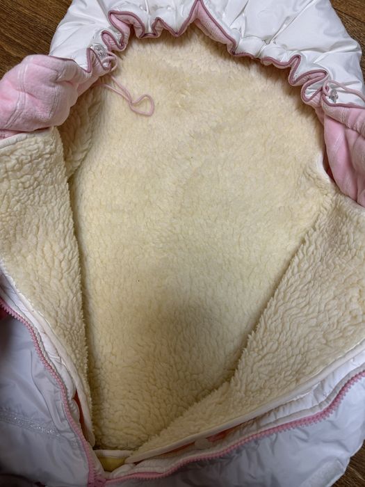 Конверт на виписку дівчинка