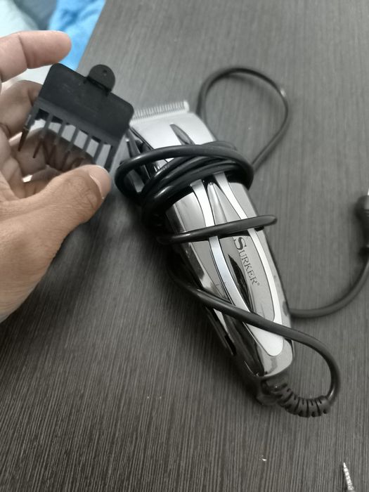 Máquina de corta cabelo USADO