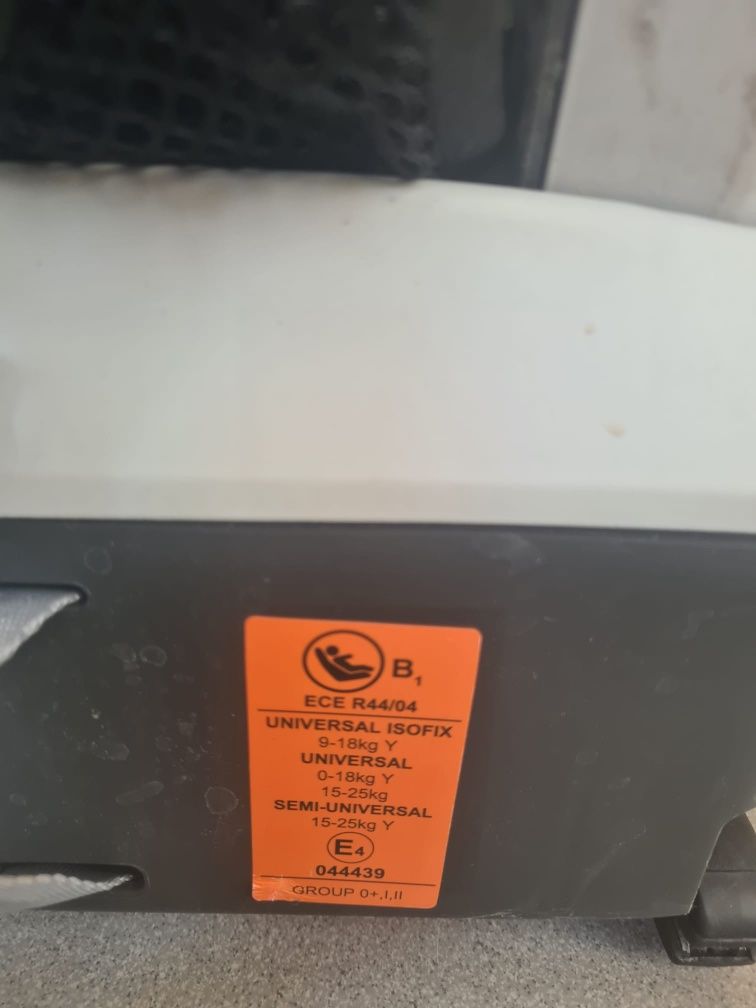 Vendo duas cadeiras auto da Chicco
