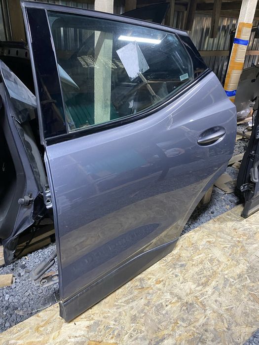 Двері Chevrolet bolt EUV