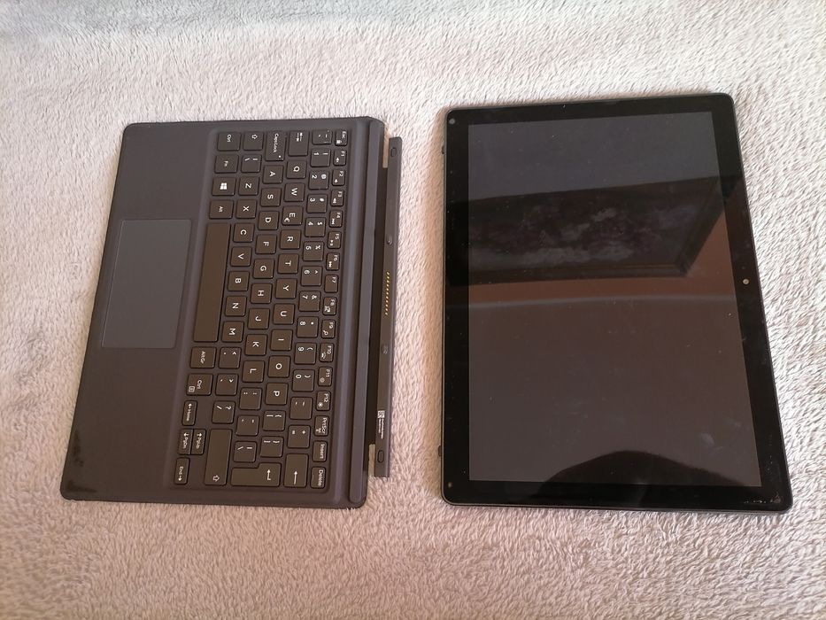 Laptop Dell Latitude 5290 2w1  i5-8350U 8GB 256GB M2 Windows 11 ŁADNY