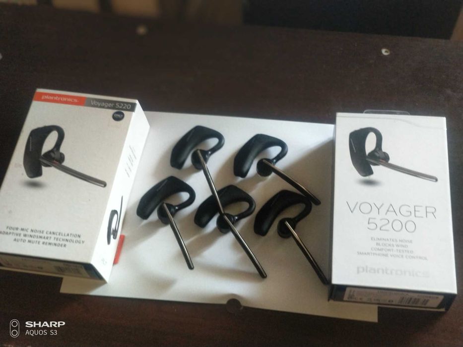 Bluetooth гарнитуру Plantronics 5200 и Plantronics LEGEND