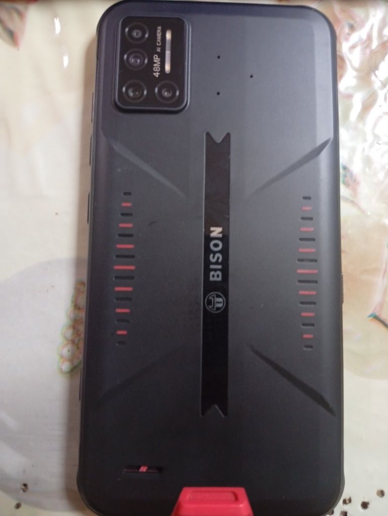 Продам смартфон UMIDIGI Bison