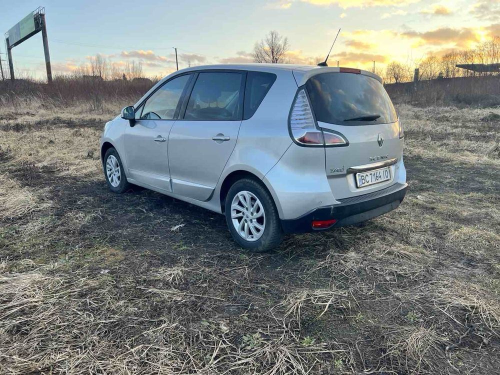 Renault Scenic XMOD