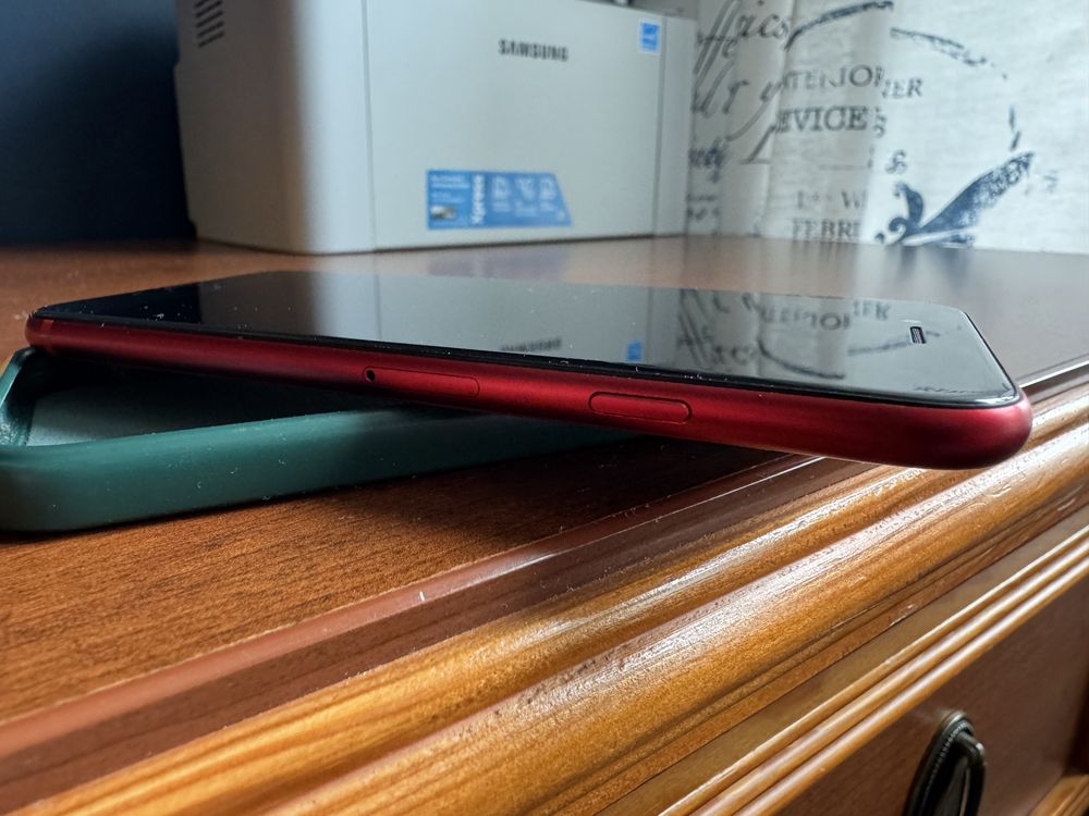 Iphone se 2020 64GB Red