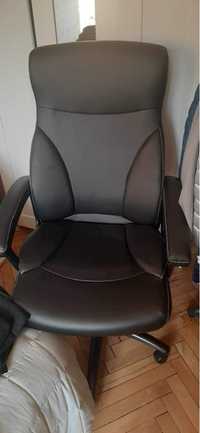 Fotel, krzesło gamingowe, komputerowe