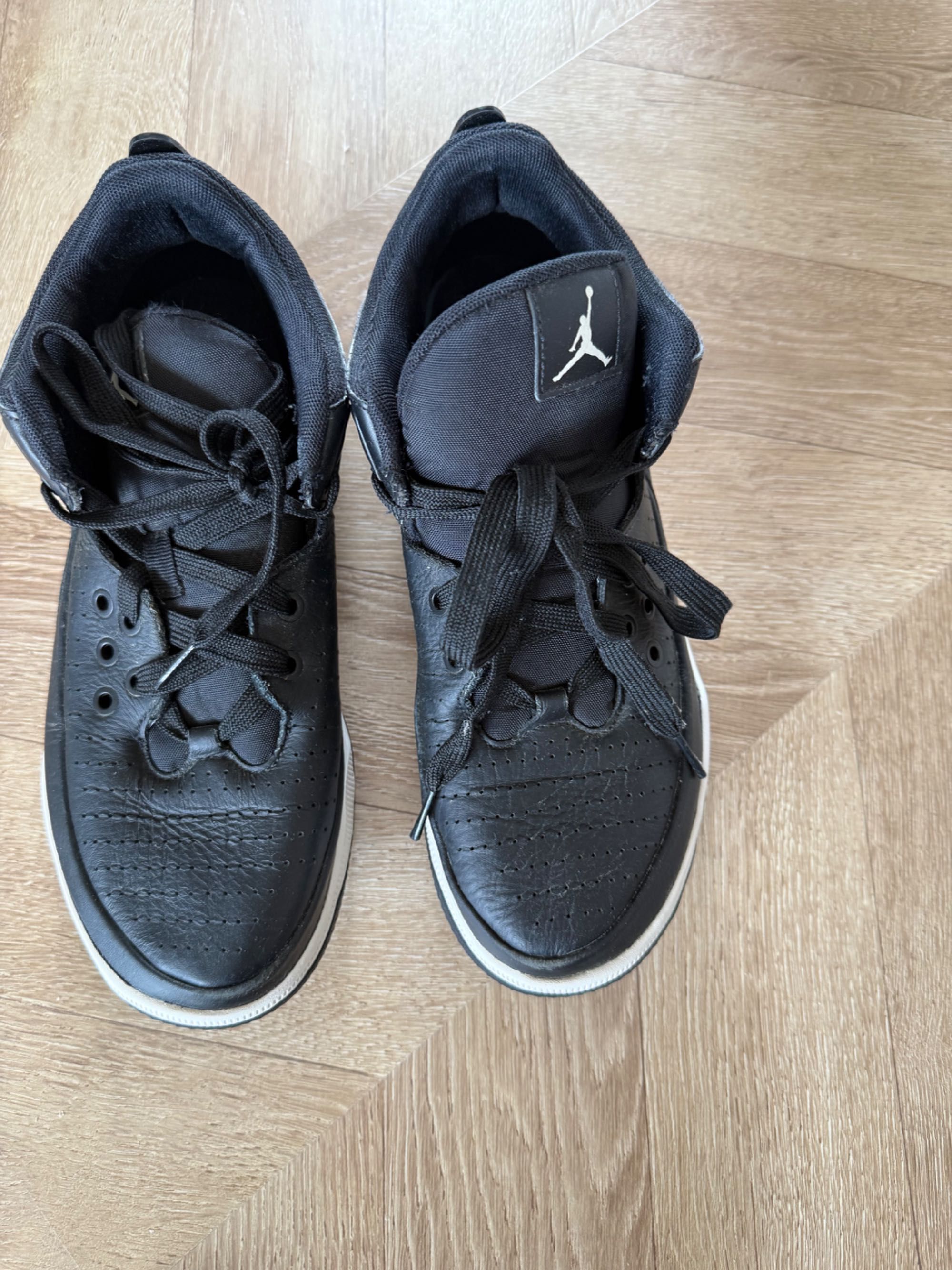 Jordan Max Aura 5