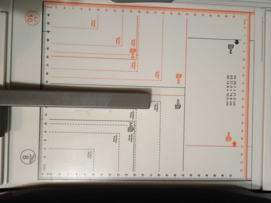 Podwójna gilotyna do papieru "Peach" PC100-14 Twin Cutter