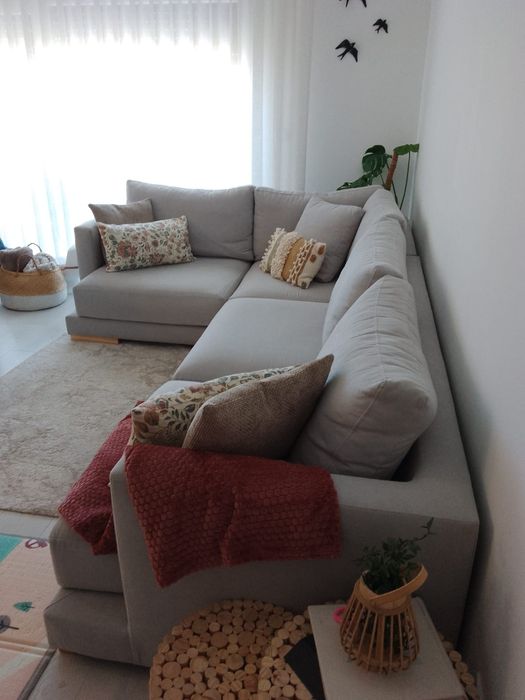 Sofá de canto cinza da HOmy Casa