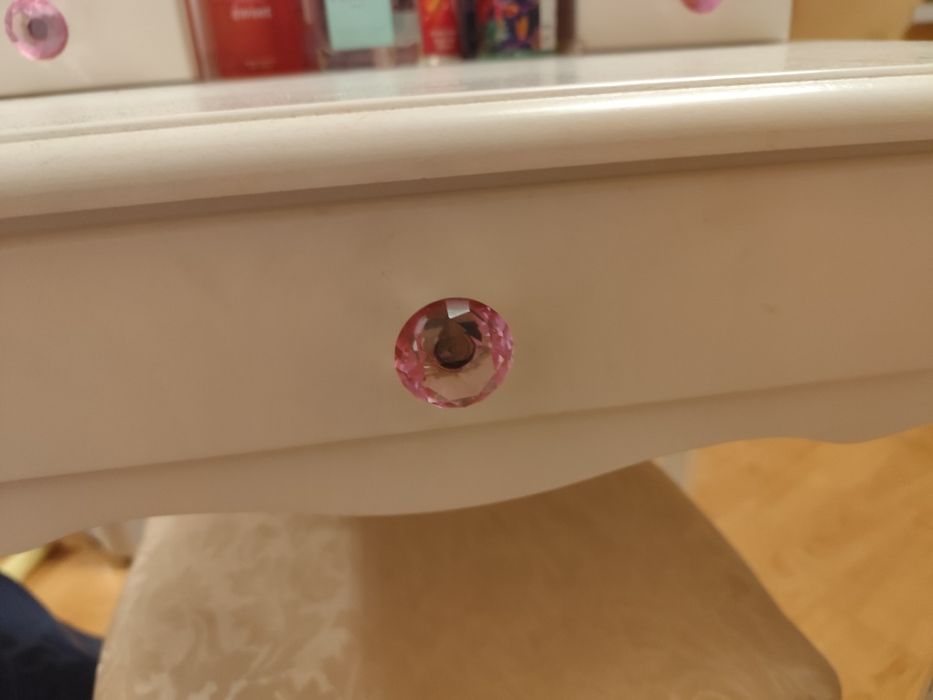 Toaletka dziewczęca biała