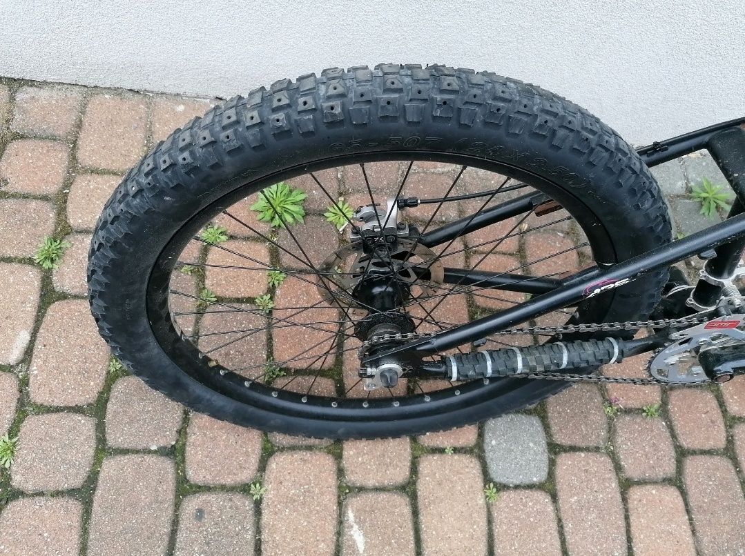 Sprzedam rower dk dirtu koła 24 rama stalowa bez amortyzatora