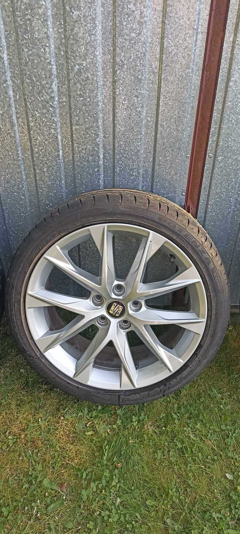 Koła - felgi aluminiowe + opony Bridgestone Seat 225/40R18