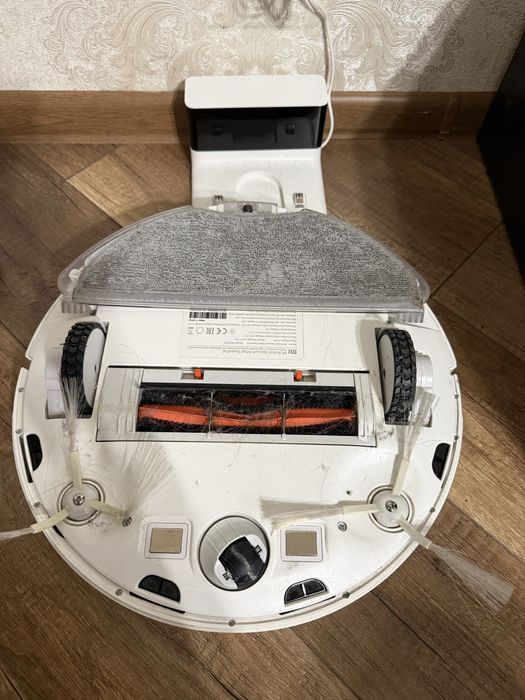 Робот - пилосос Mi Robot Vacuum - Mop Essential