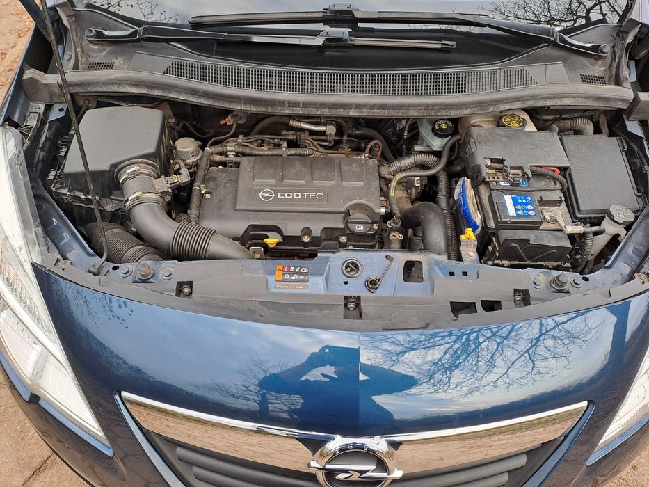 Zadbana bezwypadkowa Meriva B 1.4 turbo, 6 biegów, stan bdb z 2012r