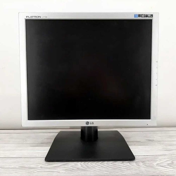 Монитор 17'' LG1719S-SF