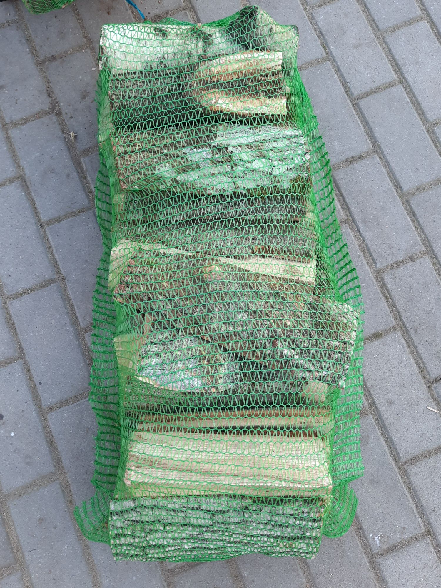 Drewno drzewo kominkowe liściaste