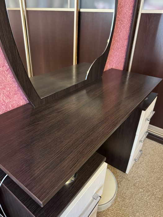 Продам трюмо тумба зеркало