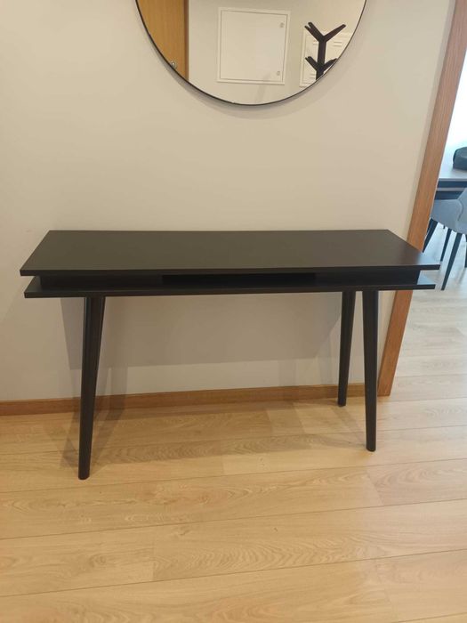 Mesa entrada + espelho (ambos marca Antarte, modelo Oslo)