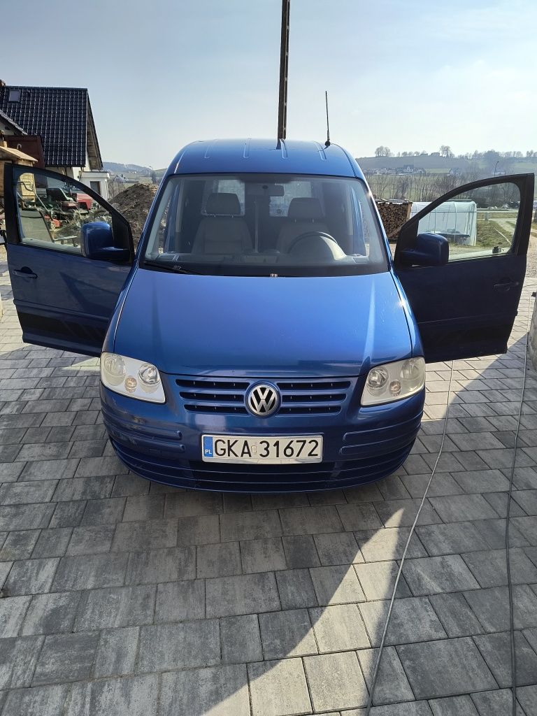VW Caddy 1.9 TDI 105 KM. AUTOMAT