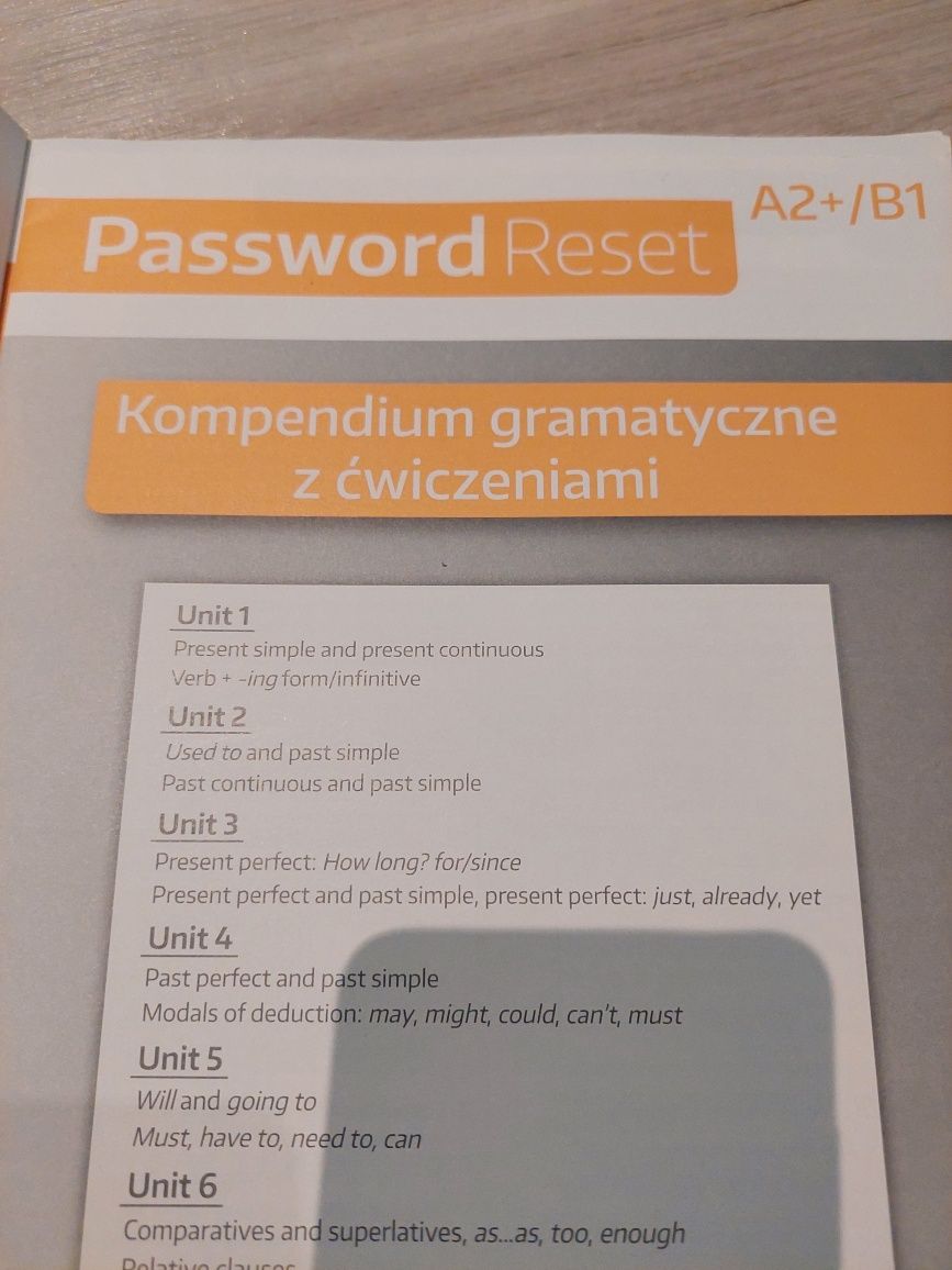 Password reset A2+/B1 podręcznik + KOMPENDIUM GRAMATYCZNE