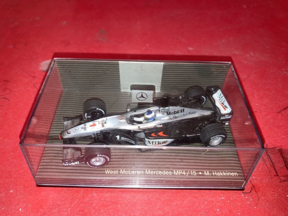 Mercedes mc laren mp4-15 M.Hakkinen 2000 1/43 minichamps