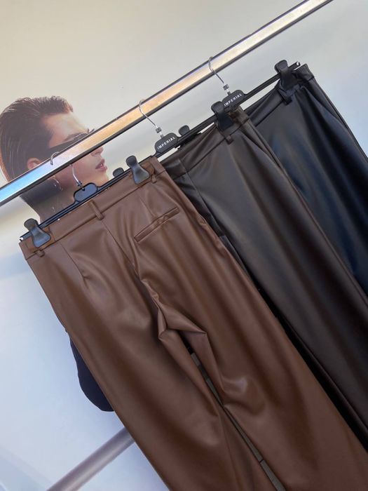 Штани з екошкіри