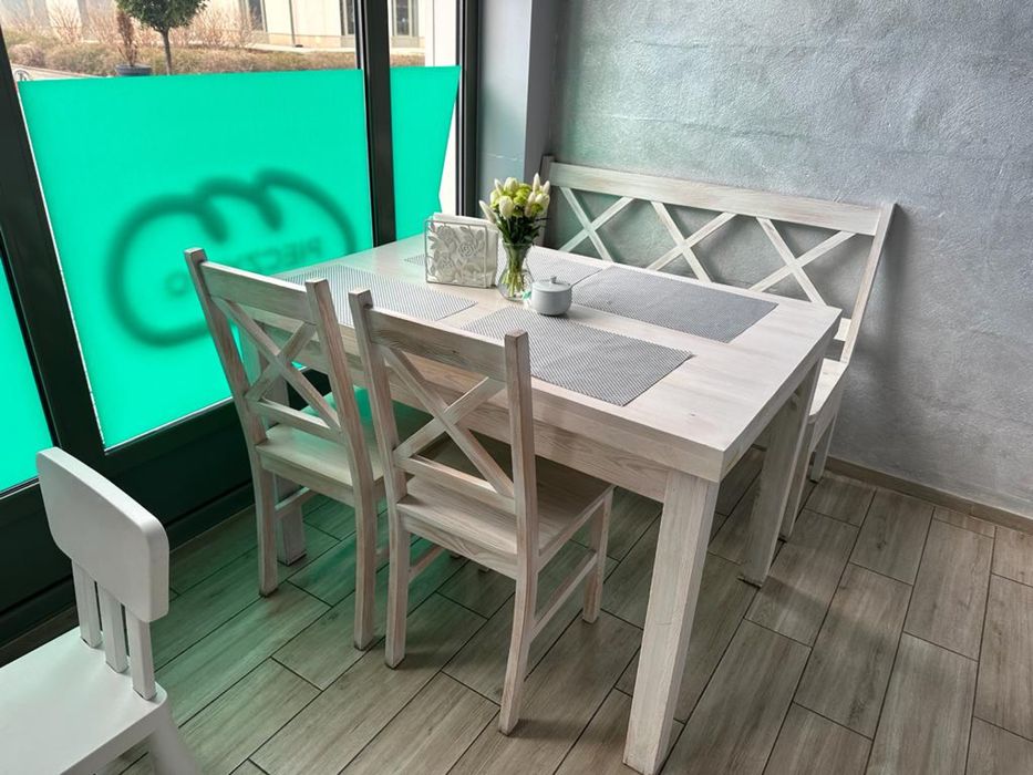 Stół prostokątny sosna bielona + ławka ze skrzynią + 3 krzesła