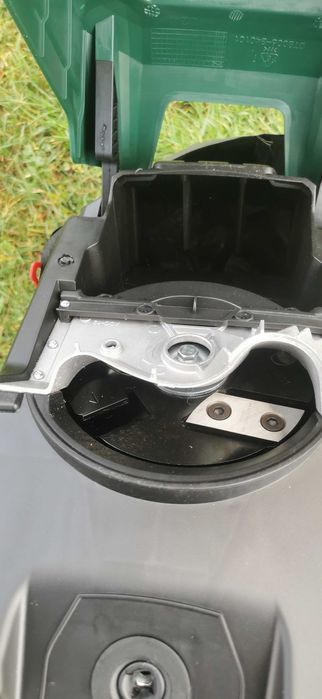 PARKSIDE® Rozdrabniacz elektryczny do gałęzi, PEMH 2400 C4