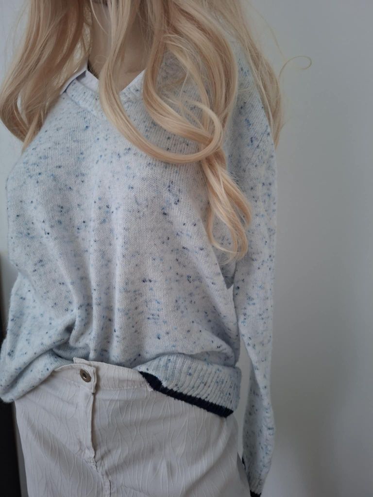 1+1 gratis, Elegancki sweter z wstawką koszulową