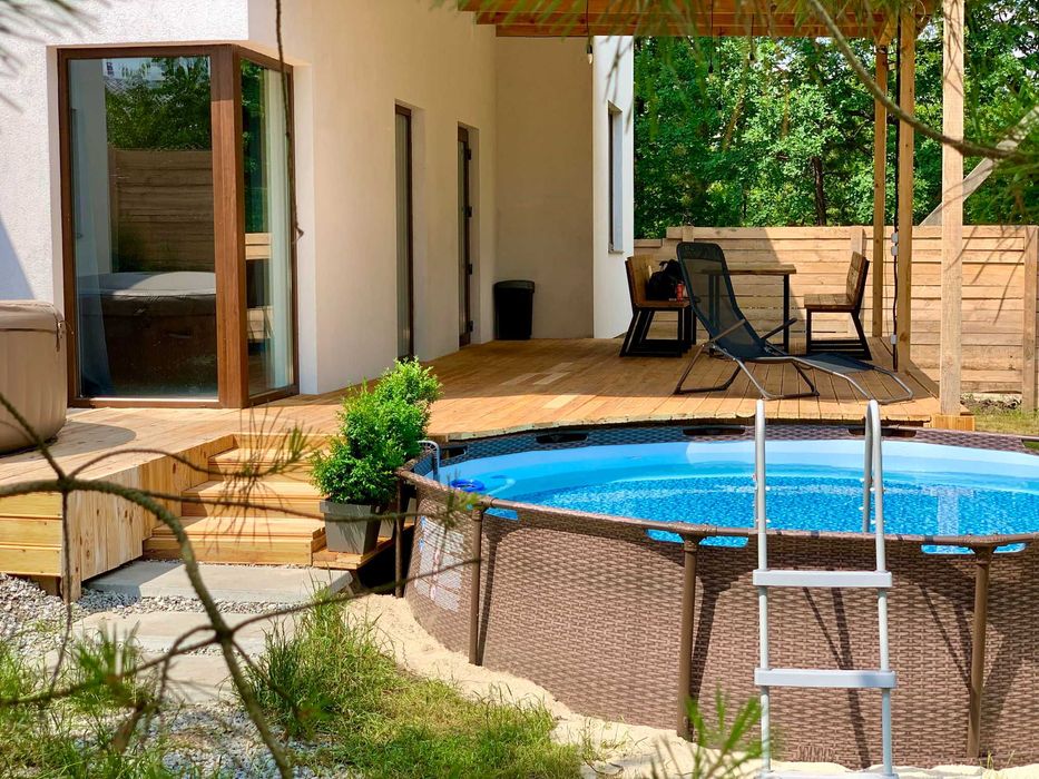 Посуточно. Бассейн. Чан на дровах. Генератор. Сауна. Подобово