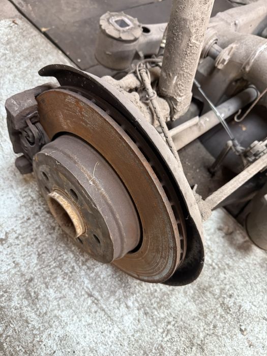 Wozek tyl e60 belka sanki