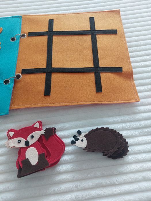 Livro com Jogo do galo