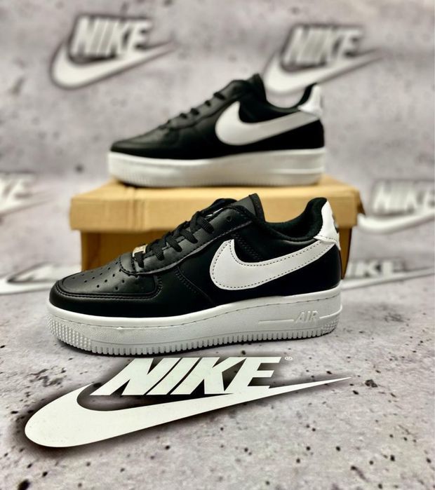 Nike Air Force 1. Rozmiar 41. Czarne z Białym. MUST HAVE