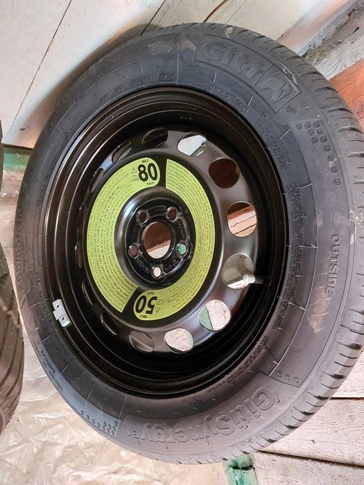 Продам комплект зимней резины