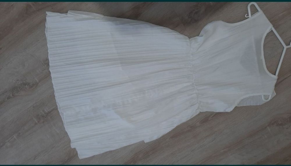 Vestido branco, 12 anos