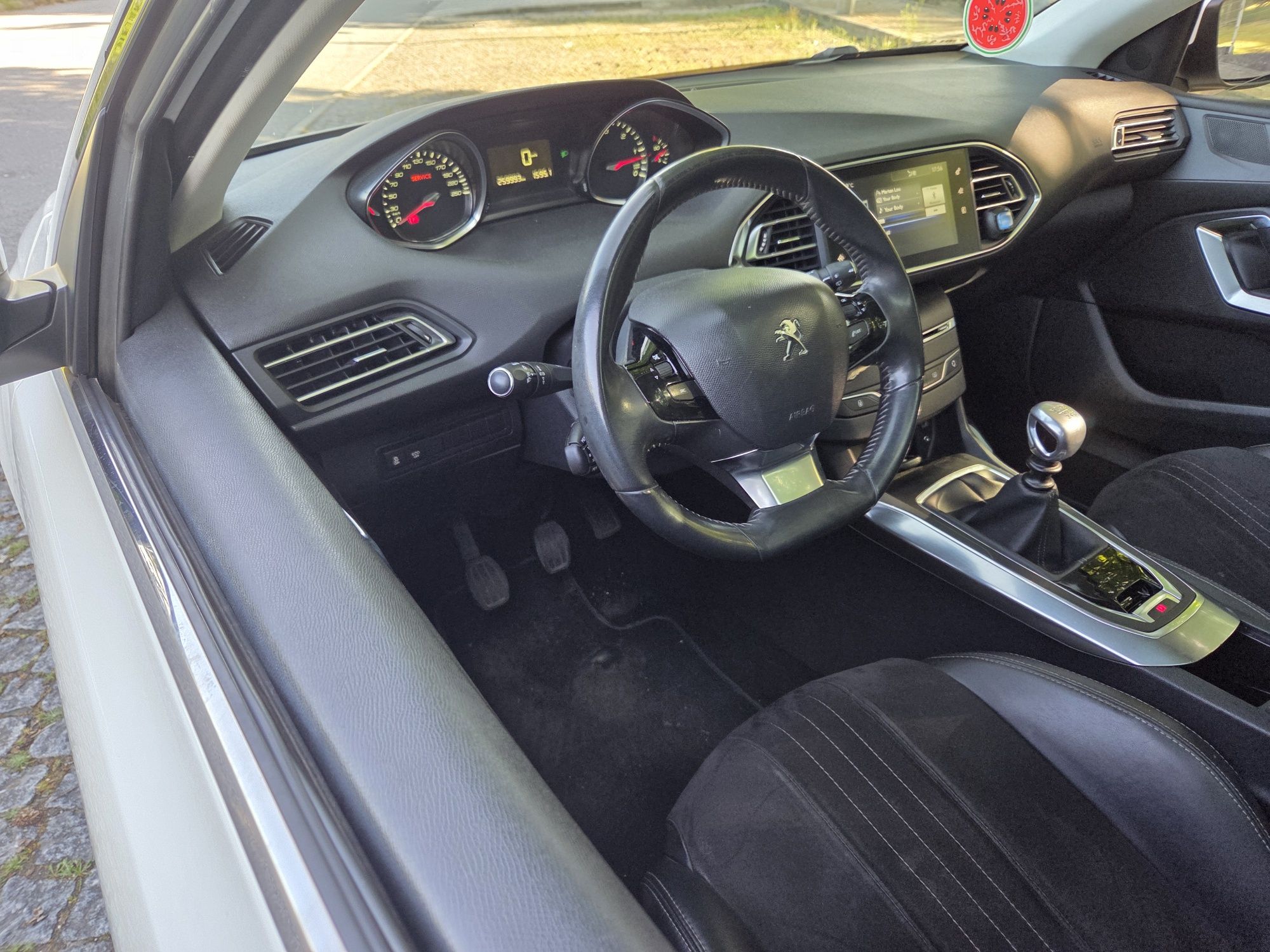Peugeot 308 Allure Nacional