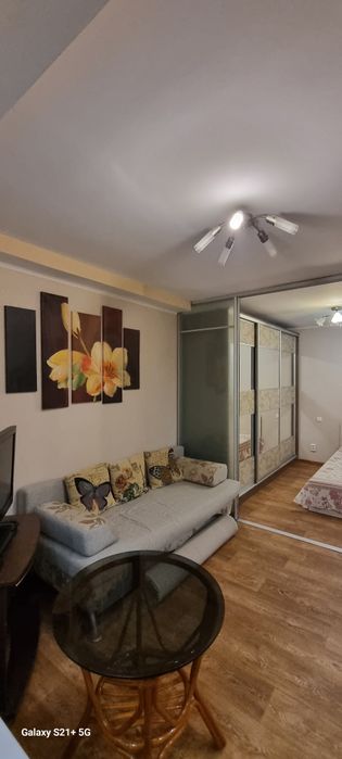 Сучасна однокімнатна квартира в місті Херсон .