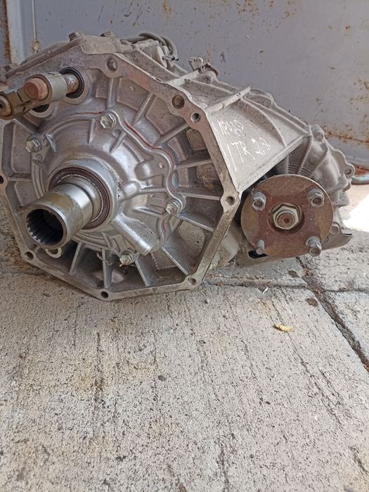 Тойота Land cruiser Prabo 120. РоздаткаAKП 2.7 1TR