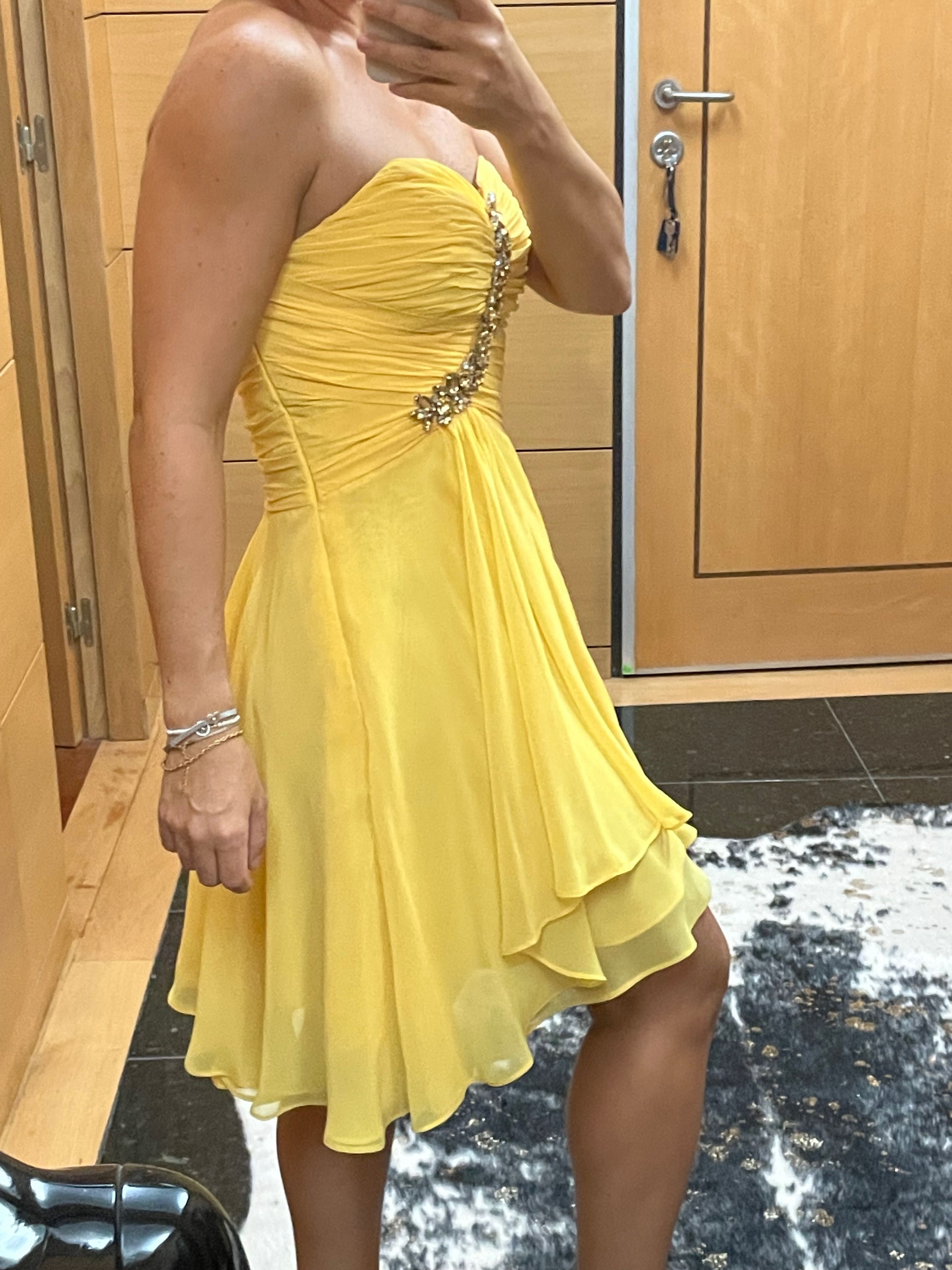 Vestido de cocktail amarelo